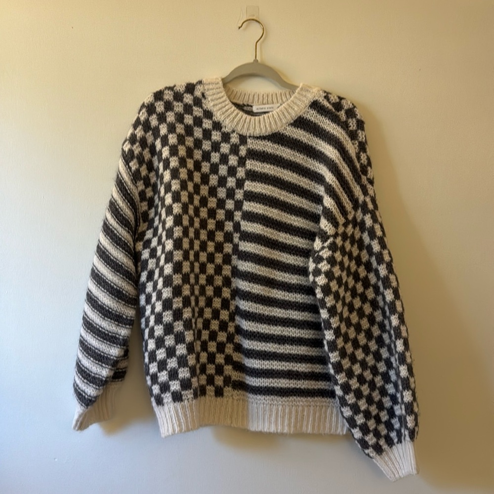 Women’s sweater